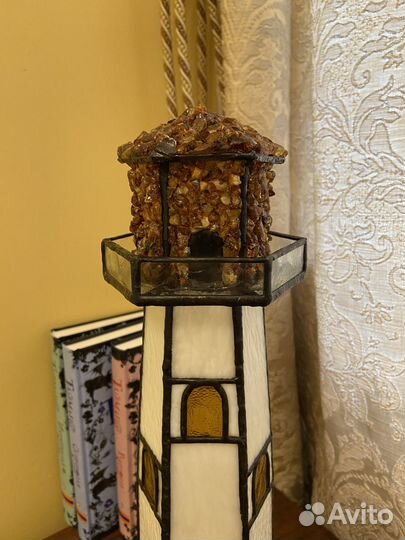 Витраж-маяк, Лампа настольная