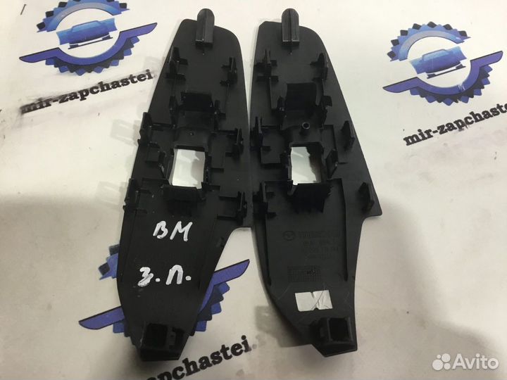 Накладка блока стеклоподъемника RH Mazda 3 BM/BN