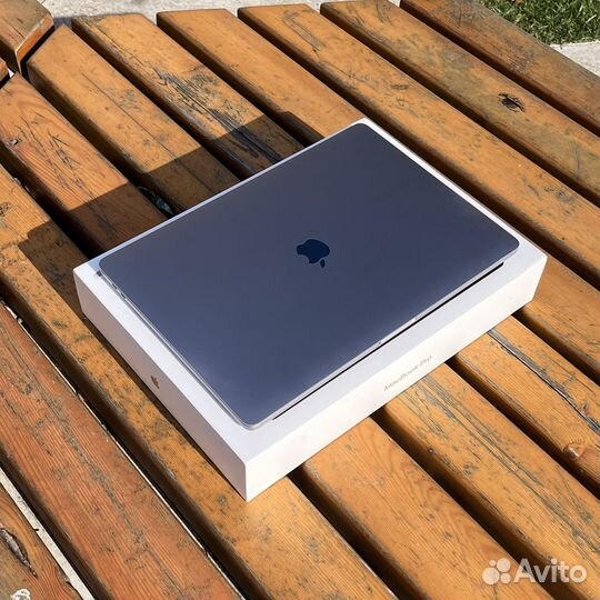 Apple MacBook Pro 16 2019 i9 r5500m 1tb