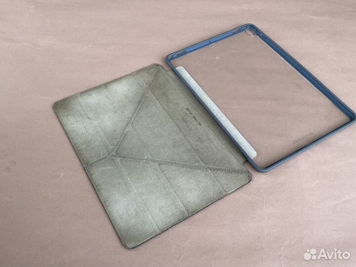 Чехол Pipetto для Айпад Air (2020), голубой