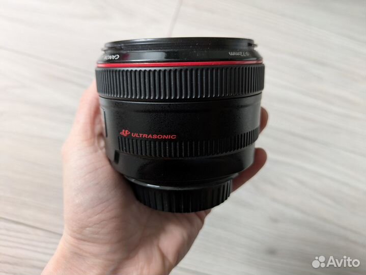 Canon EF 50mm f/1.2L USM