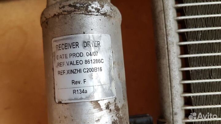 Радиатор кондиционера renault logan 1 K7M