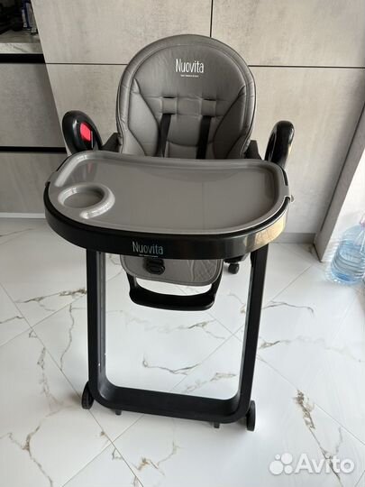 Стульчик для кормления nuovita