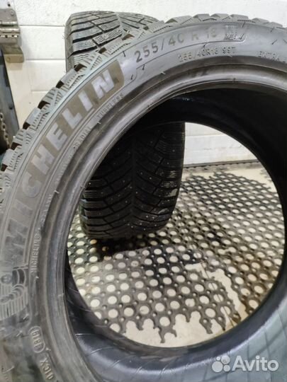 Michelin X-Ice North 4 255/40 R18