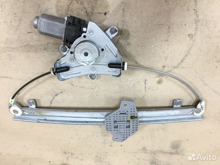 Стеклоподъемник передний правый Hyundai Solaris 1
