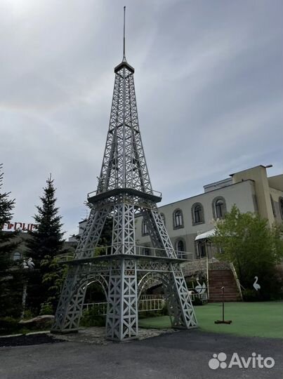 Эйфелева башня миниатуре