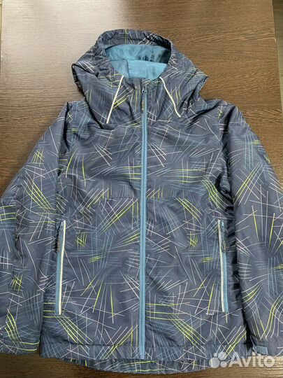 Ветровка на мальчика 140