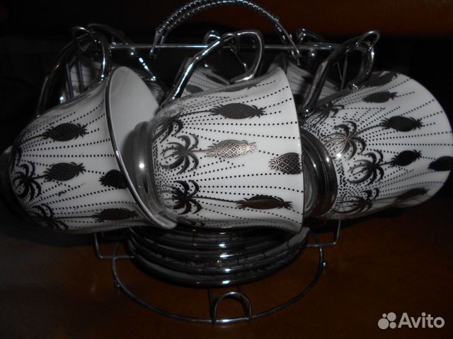 Набор чашек на подставке