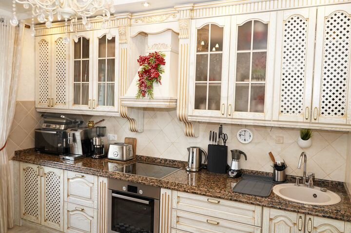 3-к. квартира, 73 м², 3/10 эт.