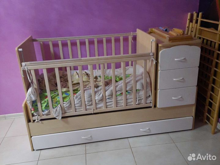 Детская кроватка качалка