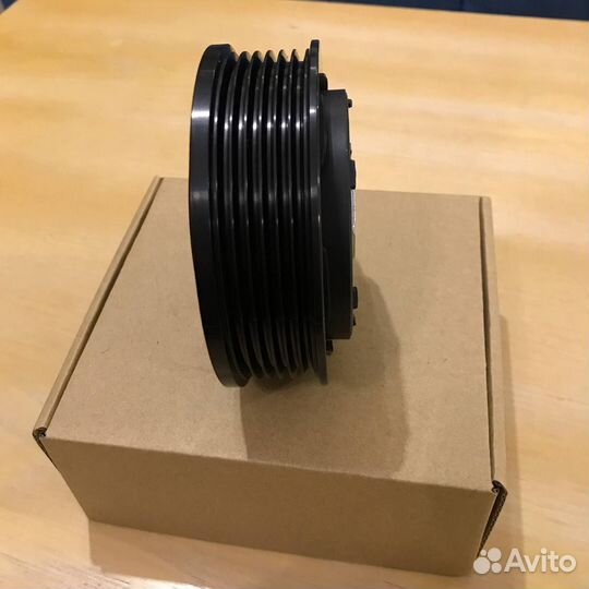 Шкив компрессора кондиционера Volkswagen T5