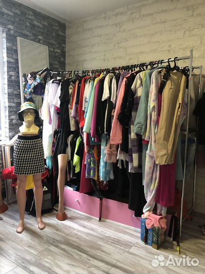Продам готовый бизнес(одежда из шоурума)