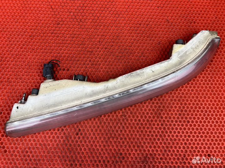 Поворотник правый Hyundai 923023B700