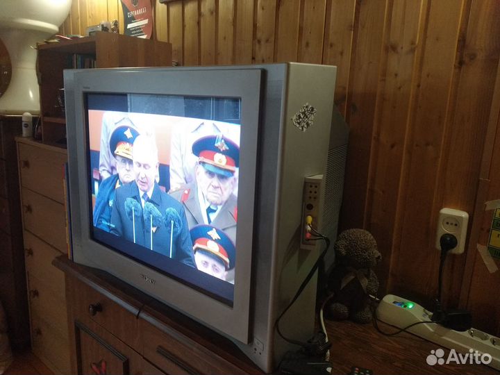 Телевизор Sony Trinitron KV-29FX66K