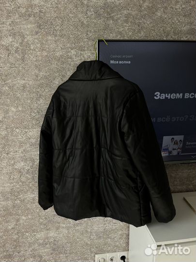 Куртка демисезонная кожаная 42-44