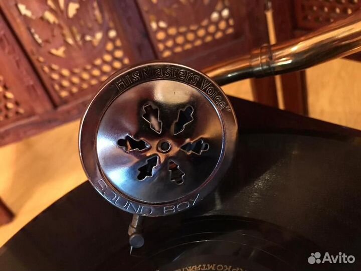 Граммофон механический 