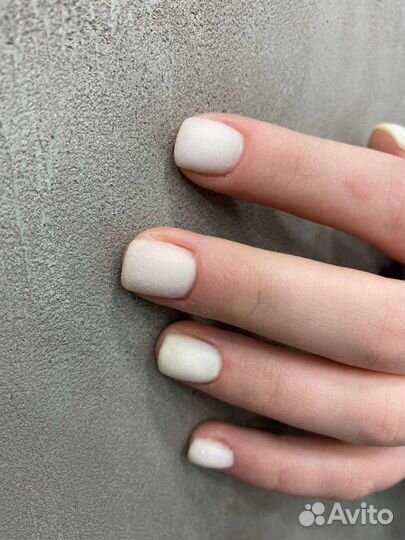 Сделать маникюр на дому