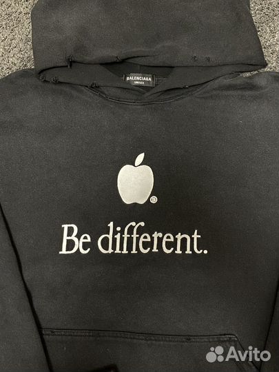 В наличии balenciaga be different hoodie худи