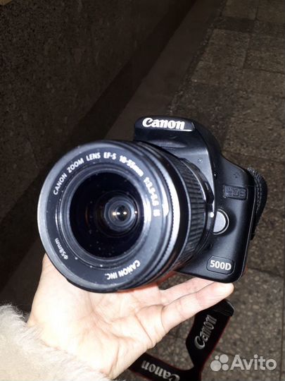 Зеркальный фотоаппарат