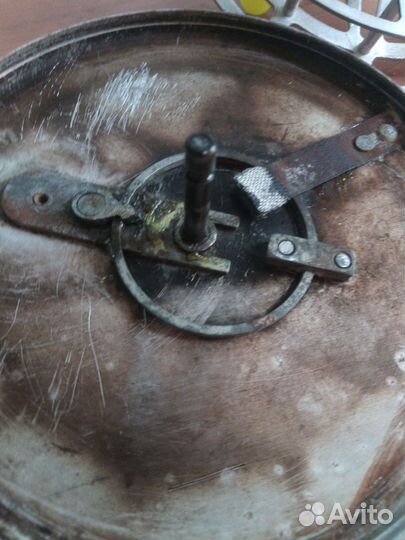 Катушка рыболовная инерционная