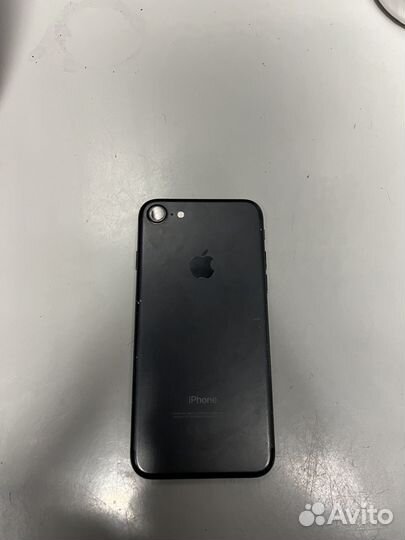 iPhone 7, 32 ГБ