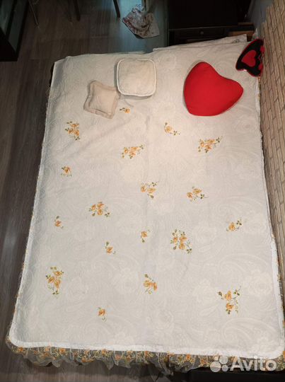 Покрывало на двуспальную кровать
