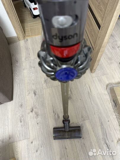 Пылесос dyson v8
