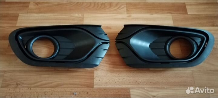 Продам накладку для птф для Рено Логан 2