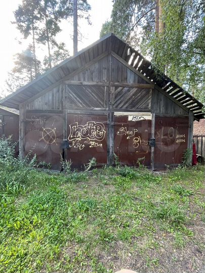 Гараж, > 30 м²