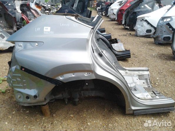 Задняя правая четверть Лексус нх