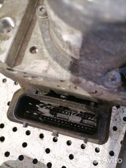 Блок управления ABS Renault Koleos