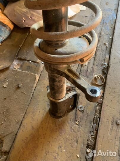 Стойка амотризатора передняя в сборе ваз 2108-15