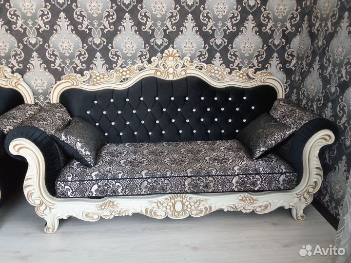 Мягкая мебель диван и два кресла