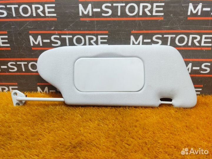 Козырек солнцезащитный правый Mercedes-Benz