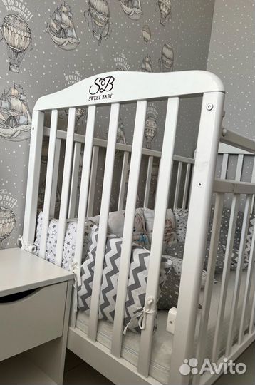 Детская кроватка