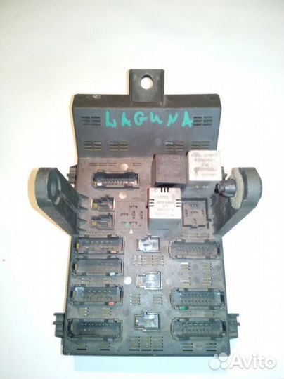 Блок предохранителей Renault Laguna 1 универсал