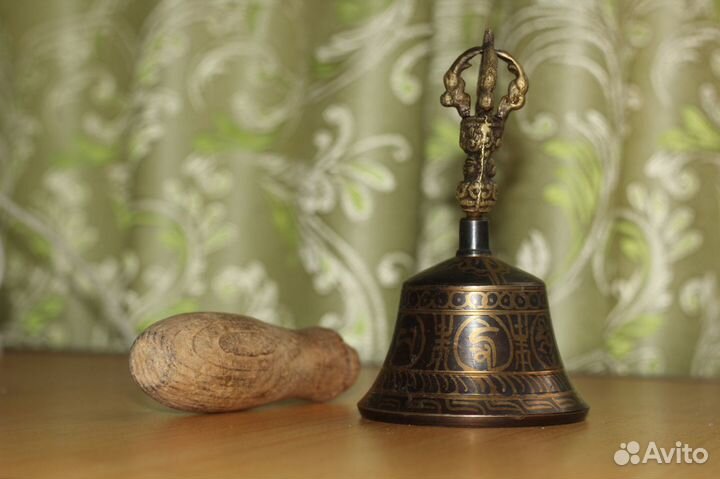 Тибетский поющий колокол