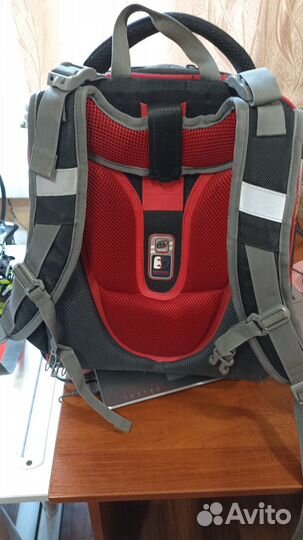 Школьный рюкзак