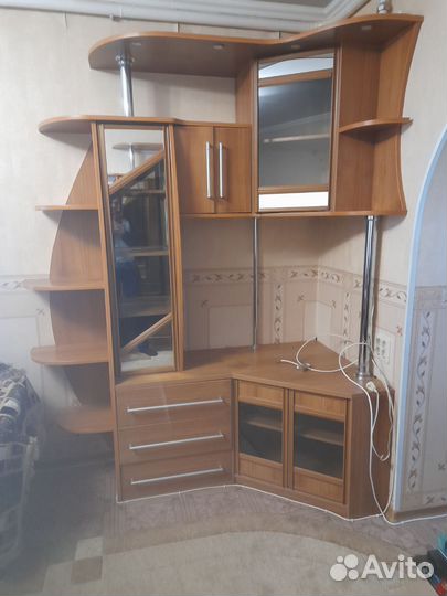 Угловая стенка бу