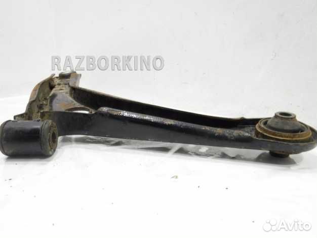 Рычаг передний левый