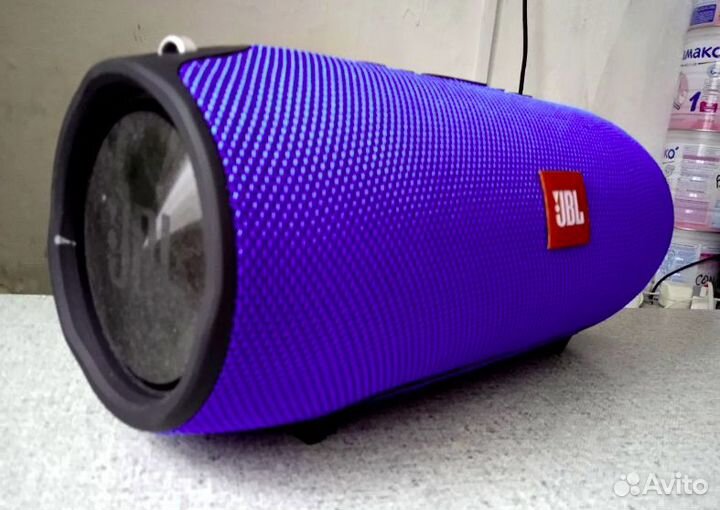 Колонка JBL