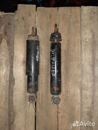 Задние стойки Шевроле Нива