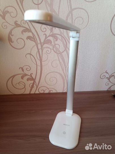 Лампа настольная Led