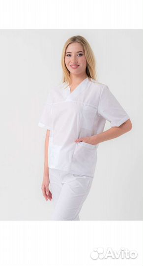 Медицинский костюм новый