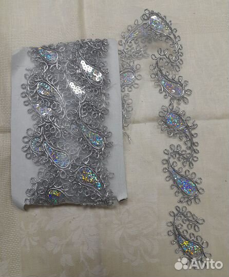 Кружево с пайетками серебряное 1м