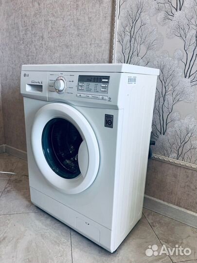 Узкая стиральная машина LG на 4 кг