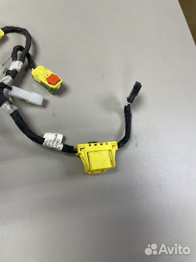 Жгут проводки руля Ауди Ку5 Q5 8R