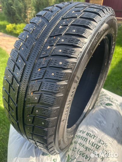 Kumho WinterCraft Ice Wi32 215/55 R17