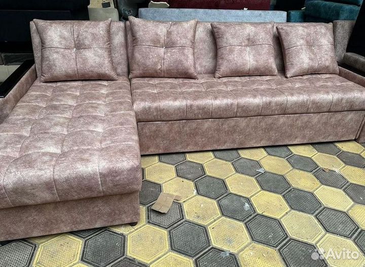 Угловые диваны в наличии не б/у