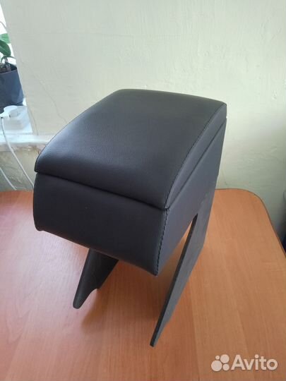 Подлокотник на DaewooNexia